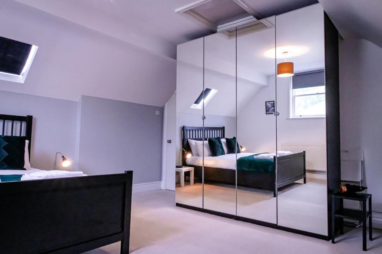 Lord Street - 2 Beautiful Apartments - Sleep Up To 14 Guests - By Rework Accommodation Chester Zewnętrze zdjęcie