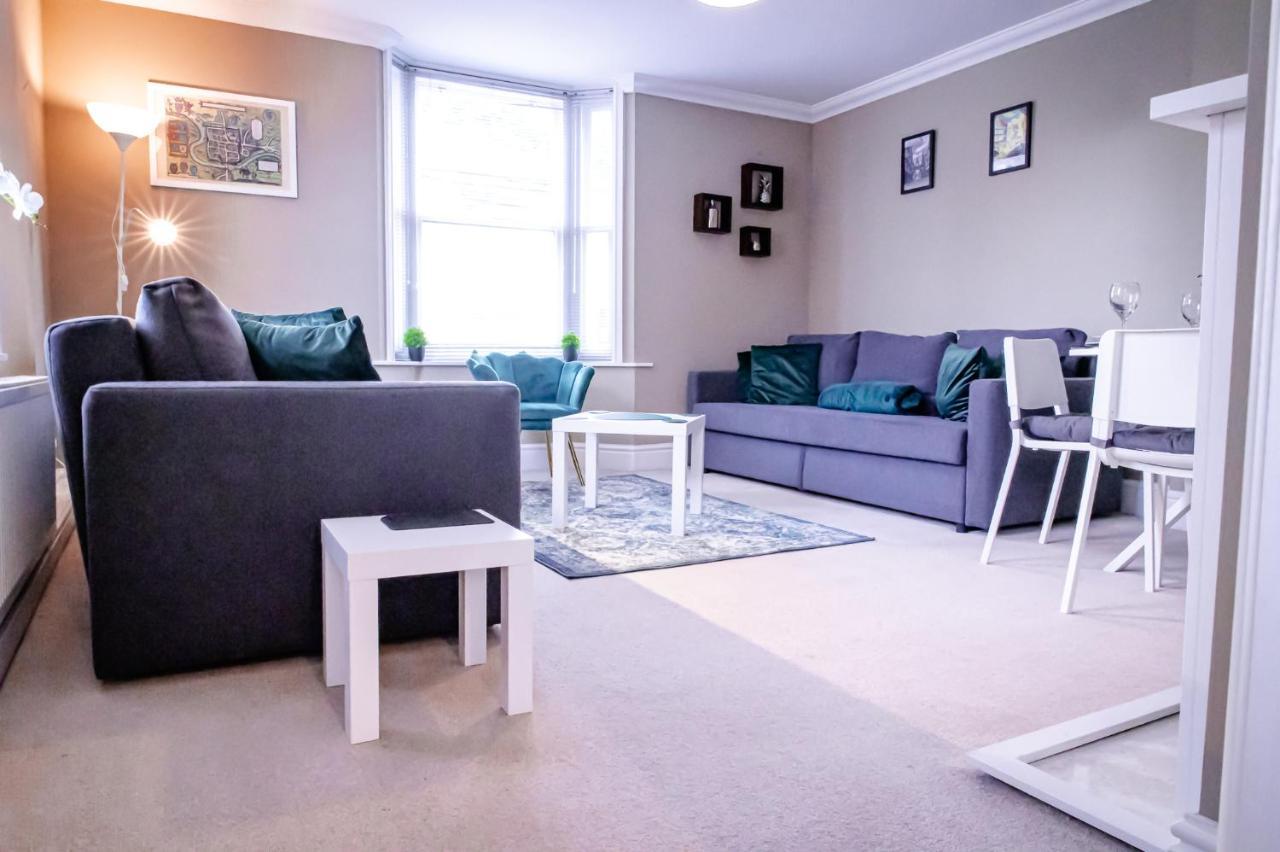 Lord Street - 2 Beautiful Apartments - Sleep Up To 14 Guests - By Rework Accommodation Chester Zewnętrze zdjęcie