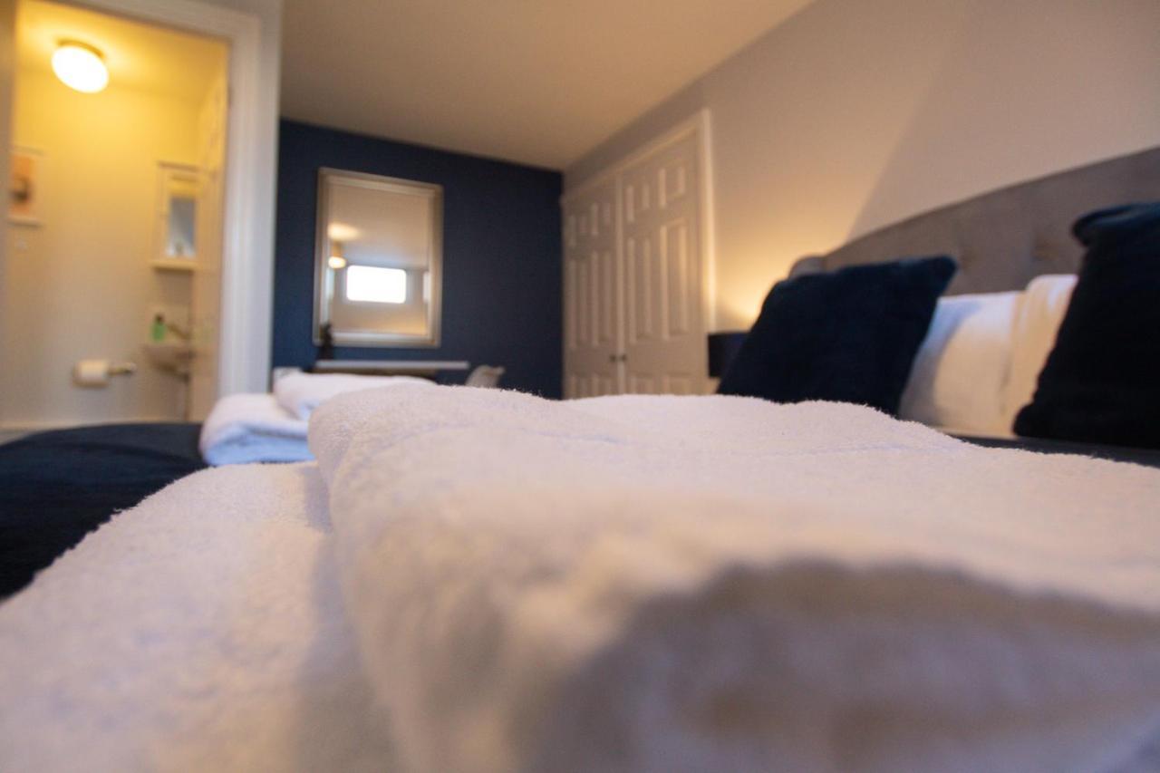 Lord Street - 2 Beautiful Apartments - Sleep Up To 14 Guests - By Rework Accommodation Chester Zewnętrze zdjęcie