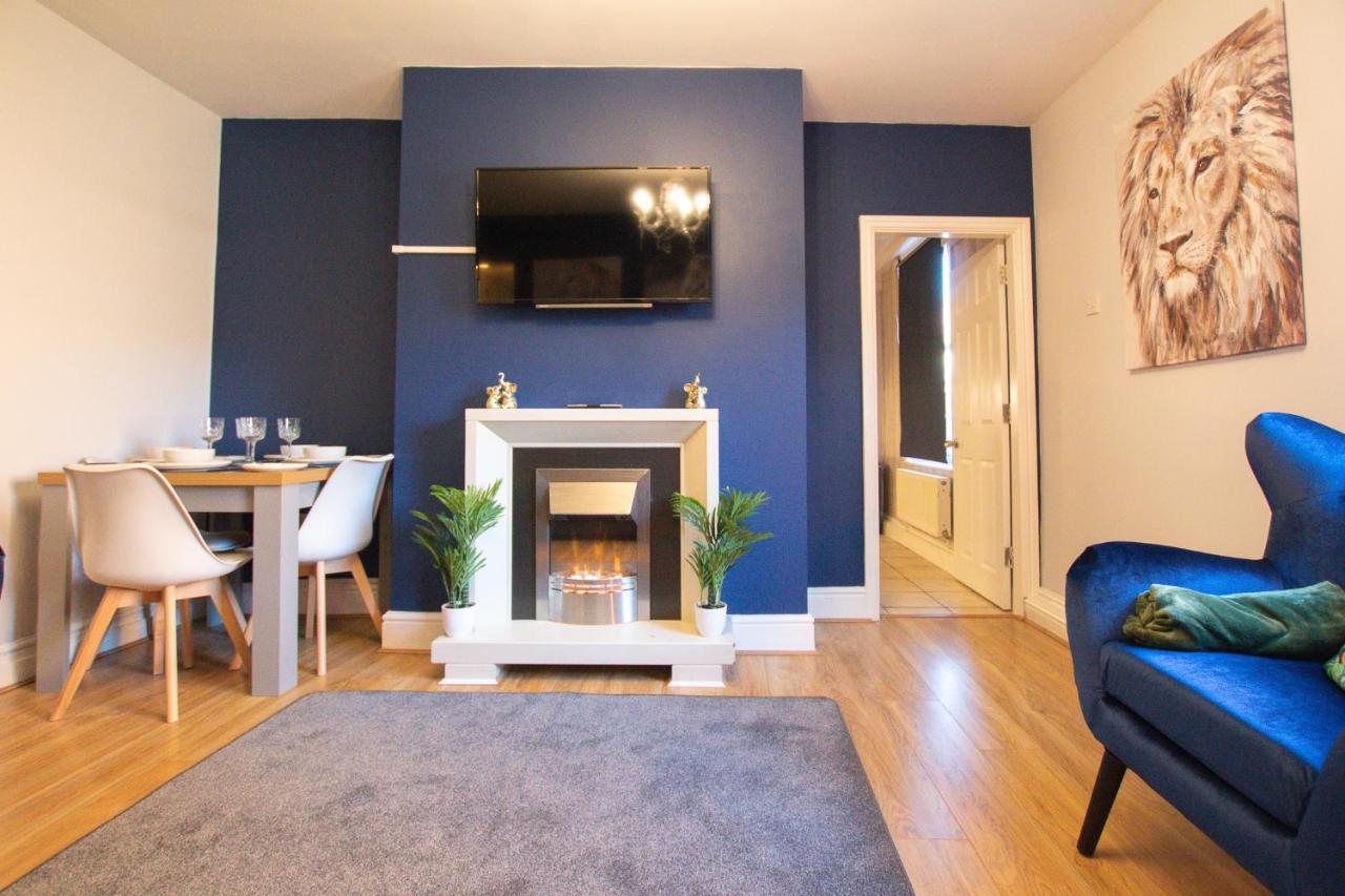 Lord Street - 2 Beautiful Apartments - Sleep Up To 14 Guests - By Rework Accommodation Chester Zewnętrze zdjęcie
