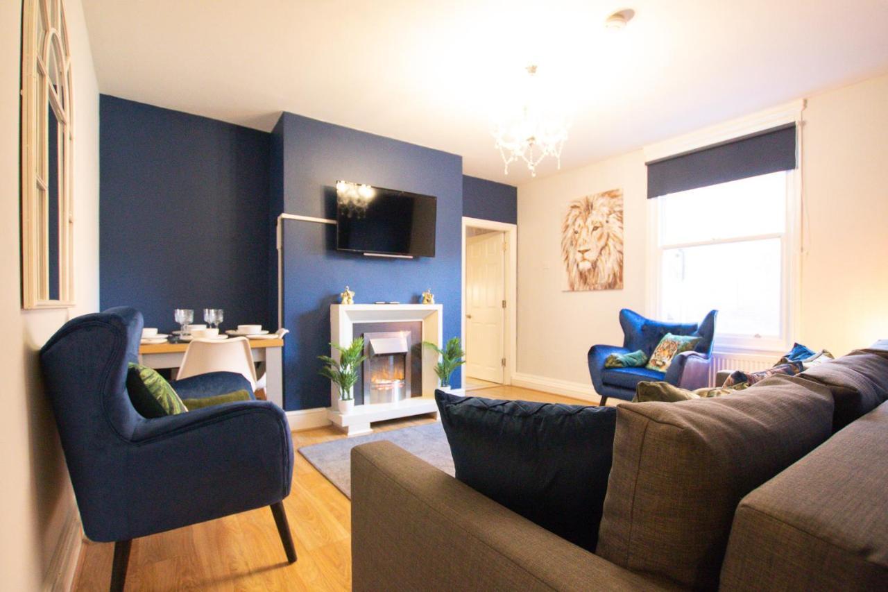 Lord Street - 2 Beautiful Apartments - Sleep Up To 14 Guests - By Rework Accommodation Chester Zewnętrze zdjęcie